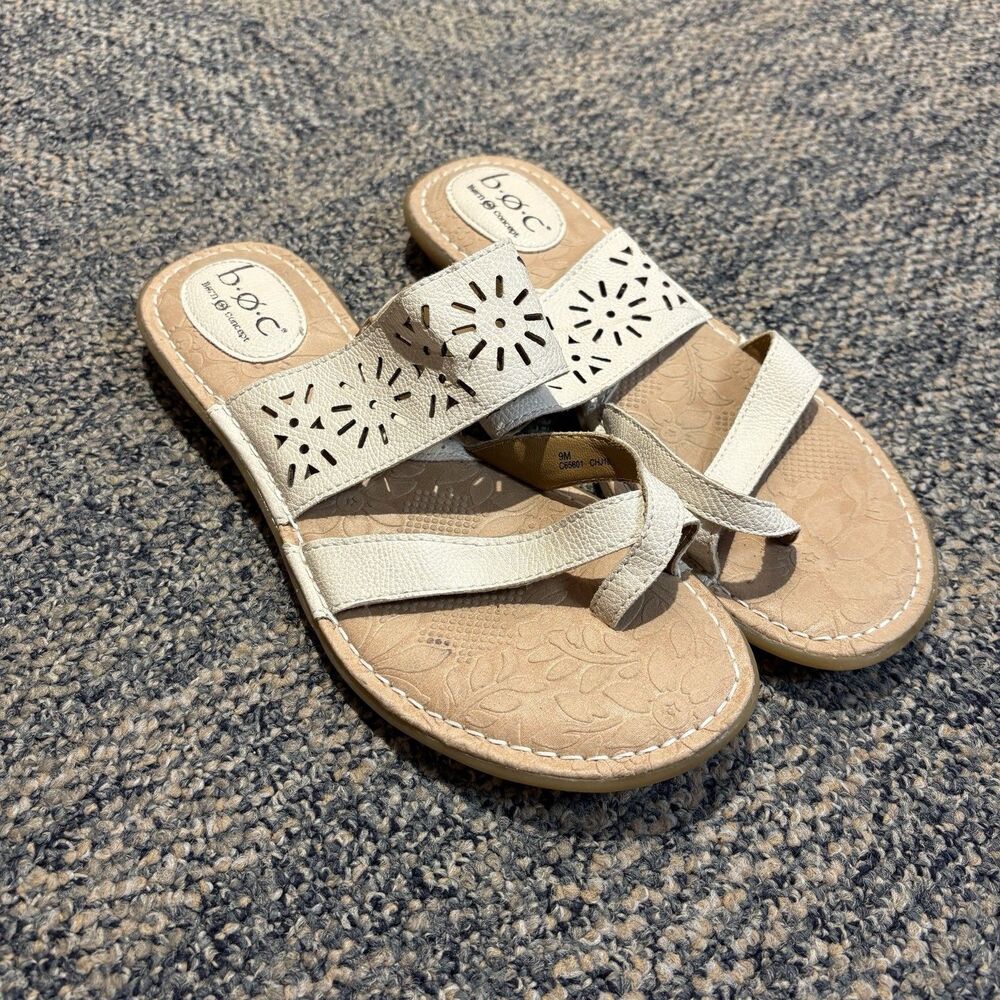 BORN B.O.C Women’s Slip On Sandals White Size 9M Summer Spring